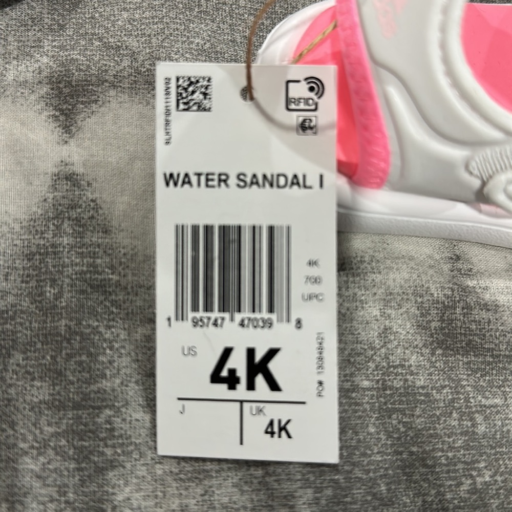 🩷🤍🩷ADIDAS WATER SHOES🩷🤍🩷 - Picture 7 of 8